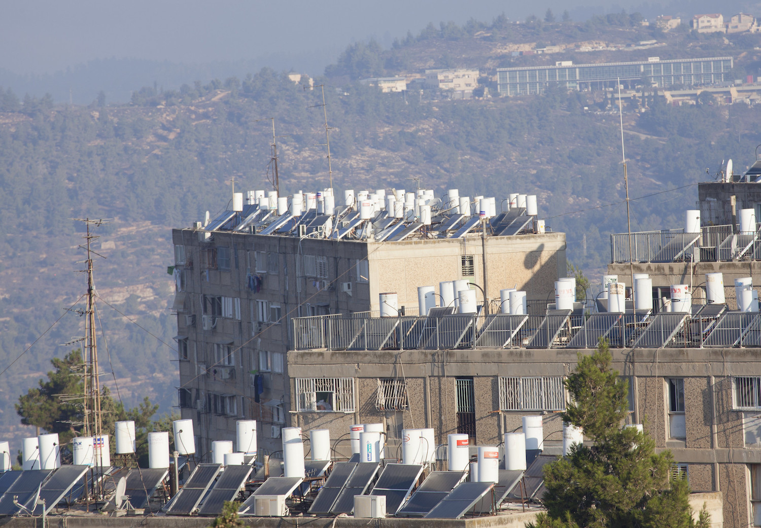Solar water heaters in Israel for energy-efficient and eco-friendly hot water solutions.
